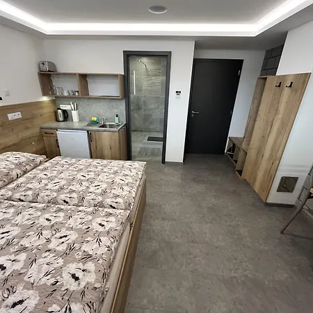 Homestay Kunc - V Soukromi - Borova 607, - Stredni Cechy *