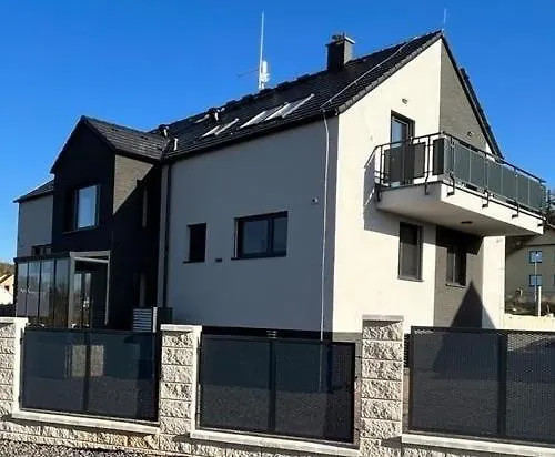 Kunc - V Soukromi - Borova 607, - Stredni Cechy Rum i privatbostad *